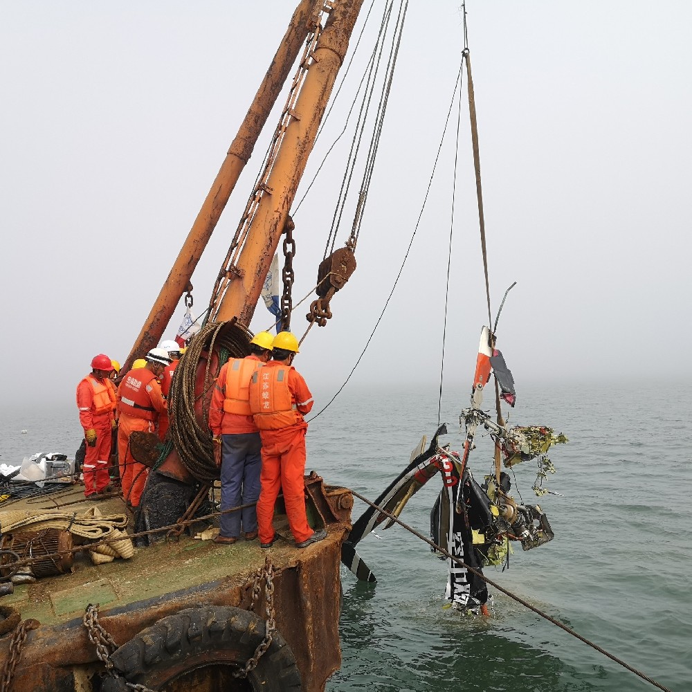 廈門(mén)觀(guān)音山失事直升機(jī)打撈